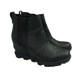 Sorel Women's Joan of Arctic Wedge II Chelsea Boot Black 8 EUC
